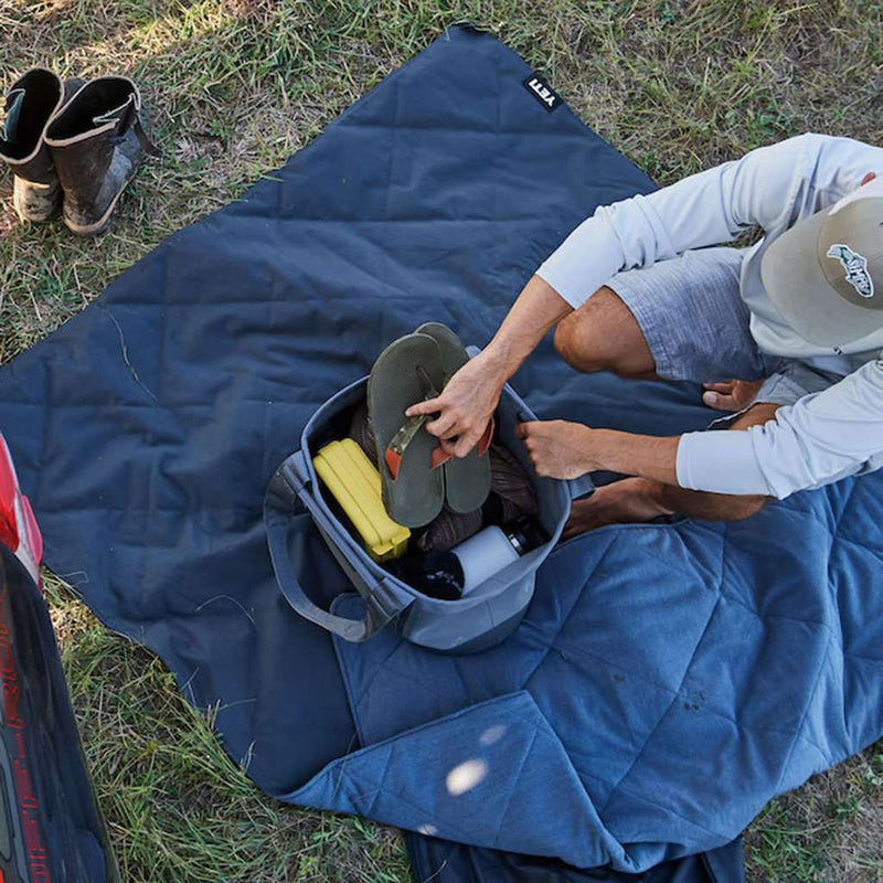 YETI Lowlands Blanket in Smoke Blue