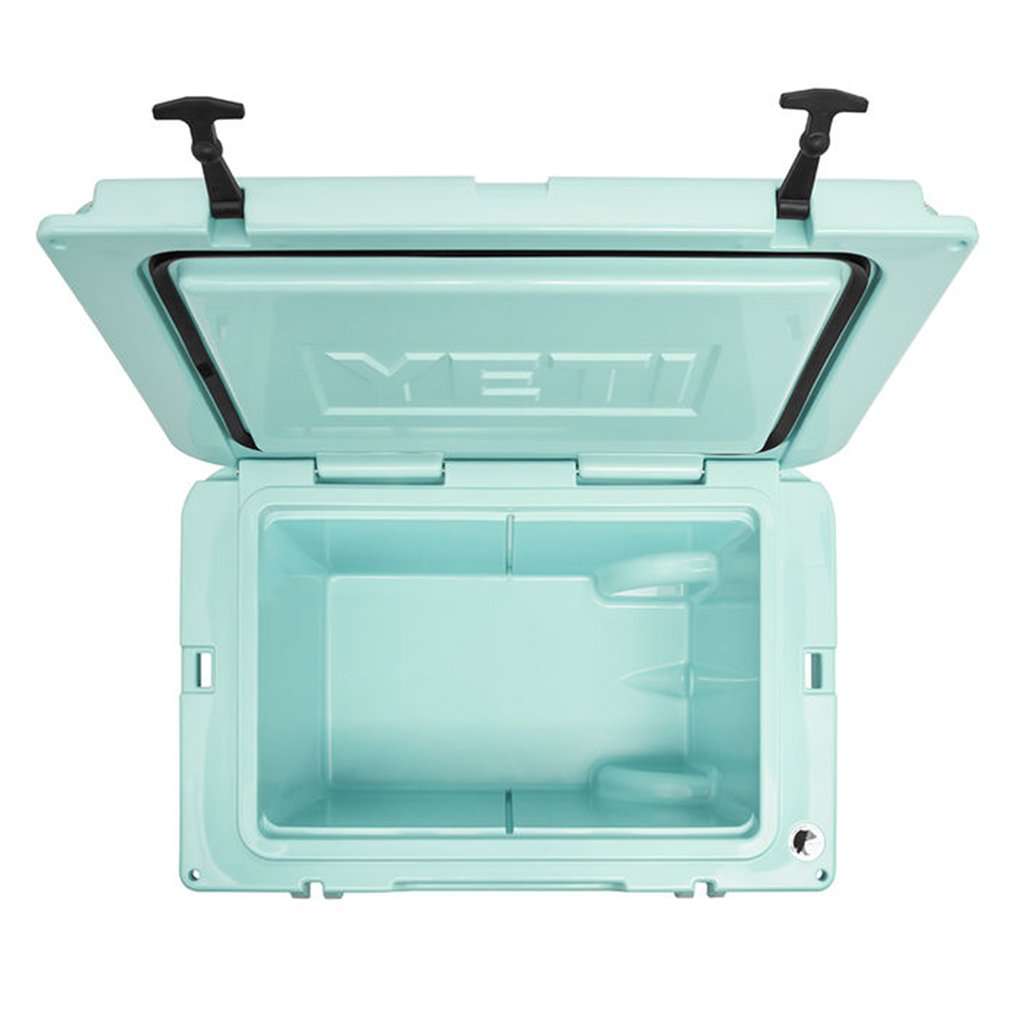 YETI Tundra 35 Insulated Chest Cooler, Seafoam at