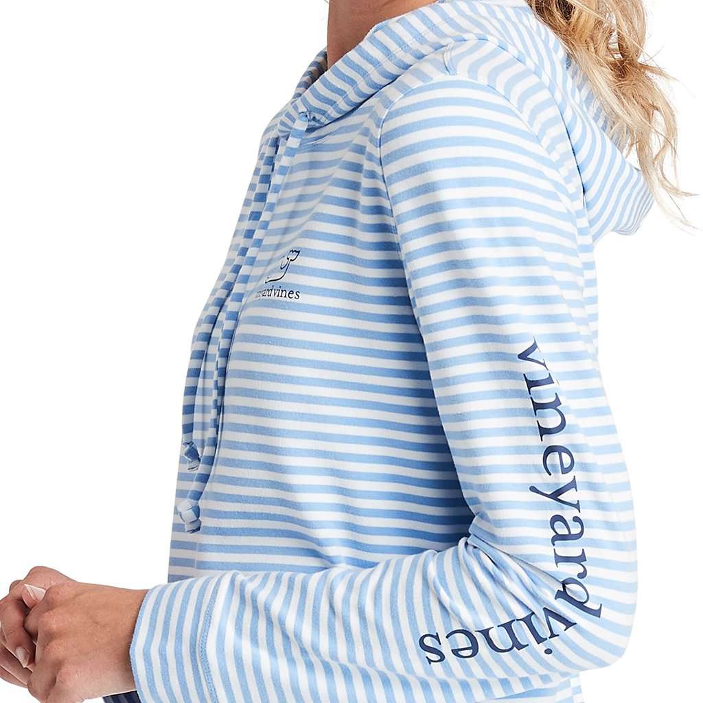 (取寄) ヴィンヤードヴァインズ レディース ビーチー テリー ブーディ Vineyard Vines women Beachy Terry Hoodie Surf Stripe/White Cap/Nautical Navy Women's Vineyard Vines Beachy Terry Hoodie | Zappos.com