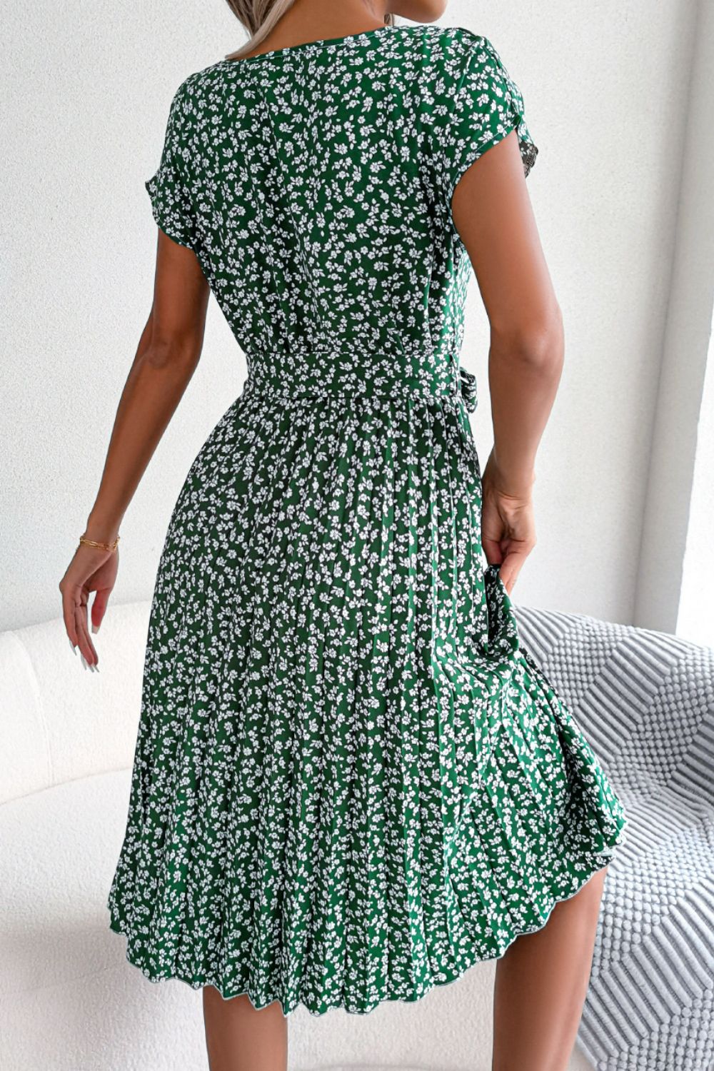 strapless open back dress Ditsy Floral Pleated Belted Dress Green / XL