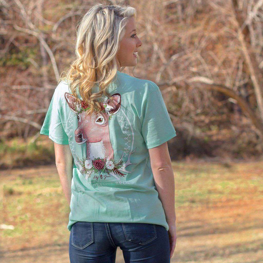 DOEs Before BROs Tee in Island Reef by Lily Grace - Country Club Prep