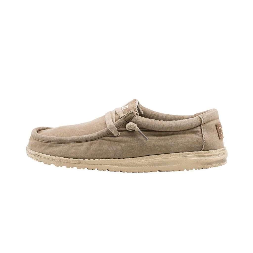Hey Dude Wally Washed Shoe in Chestnut – Country Club Prep