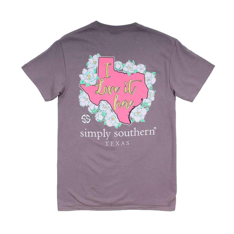 Preppy TX "I Love It Here" Tee in Steel by Simply Southern - Country Club Prep