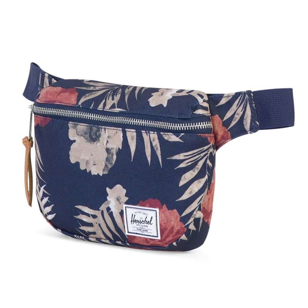 Herschel Supply Fifteen Hip Pack in Peacoat Floria – Country