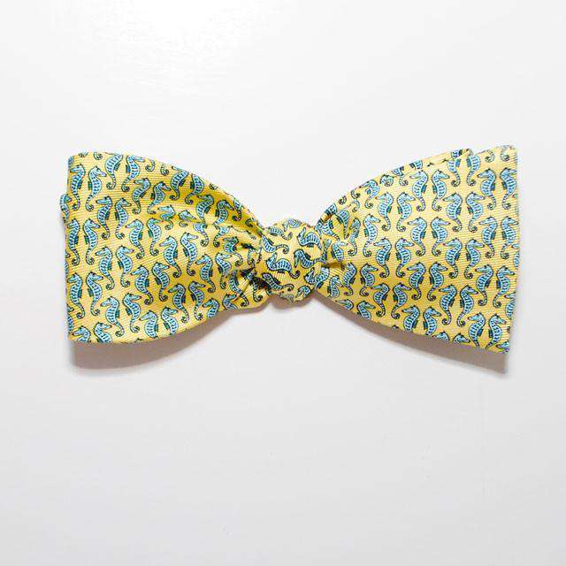 Sea Horse Bow Tie in Yellow by Peter-Blair - Country Club Prep