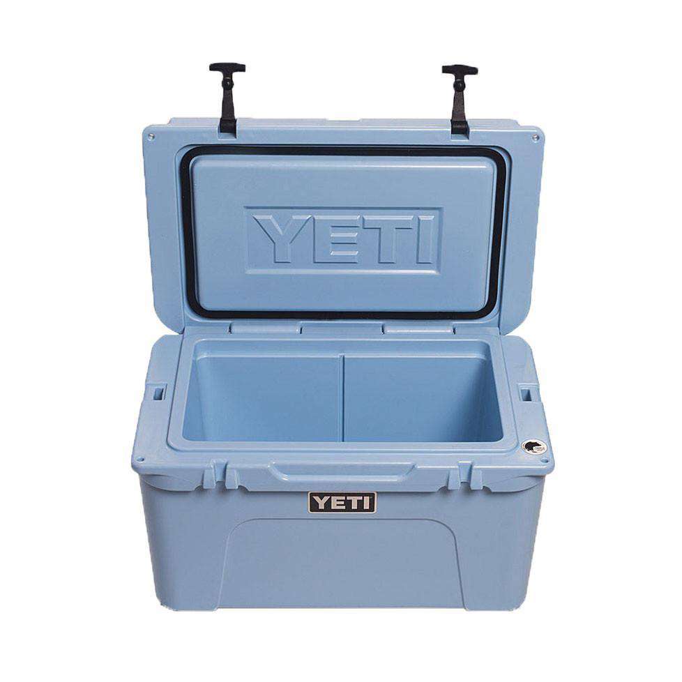 https://www.countryclubprep.com/cdn/shop/products/coolers-tundra-45-in-ice-blue-by-yeti-4.jpg?v=1578522420