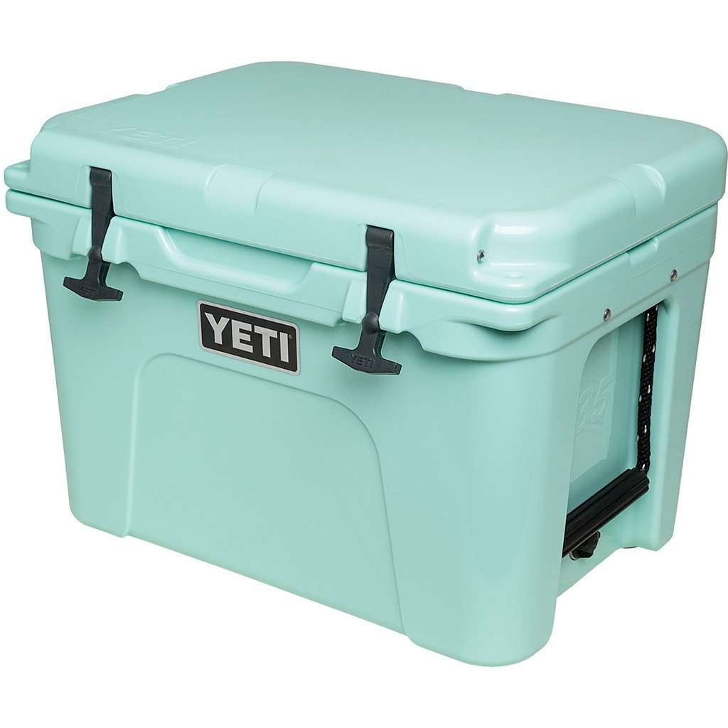 YETI Tundra Cooler 35 in Seafoam Green – Country Club Prep