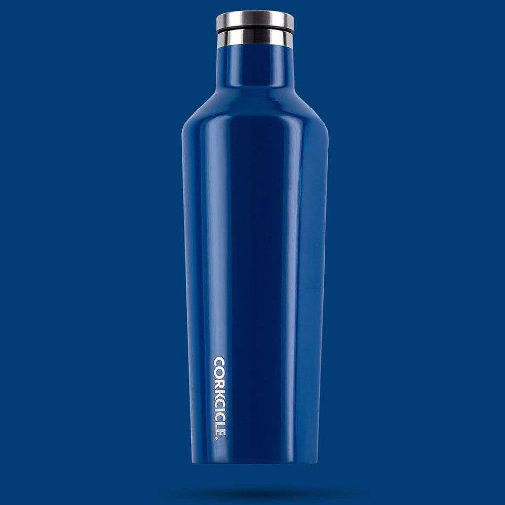 Classic 25 Oz. Canteen in Riviera Blue by Corkcicle - Country Club Prep