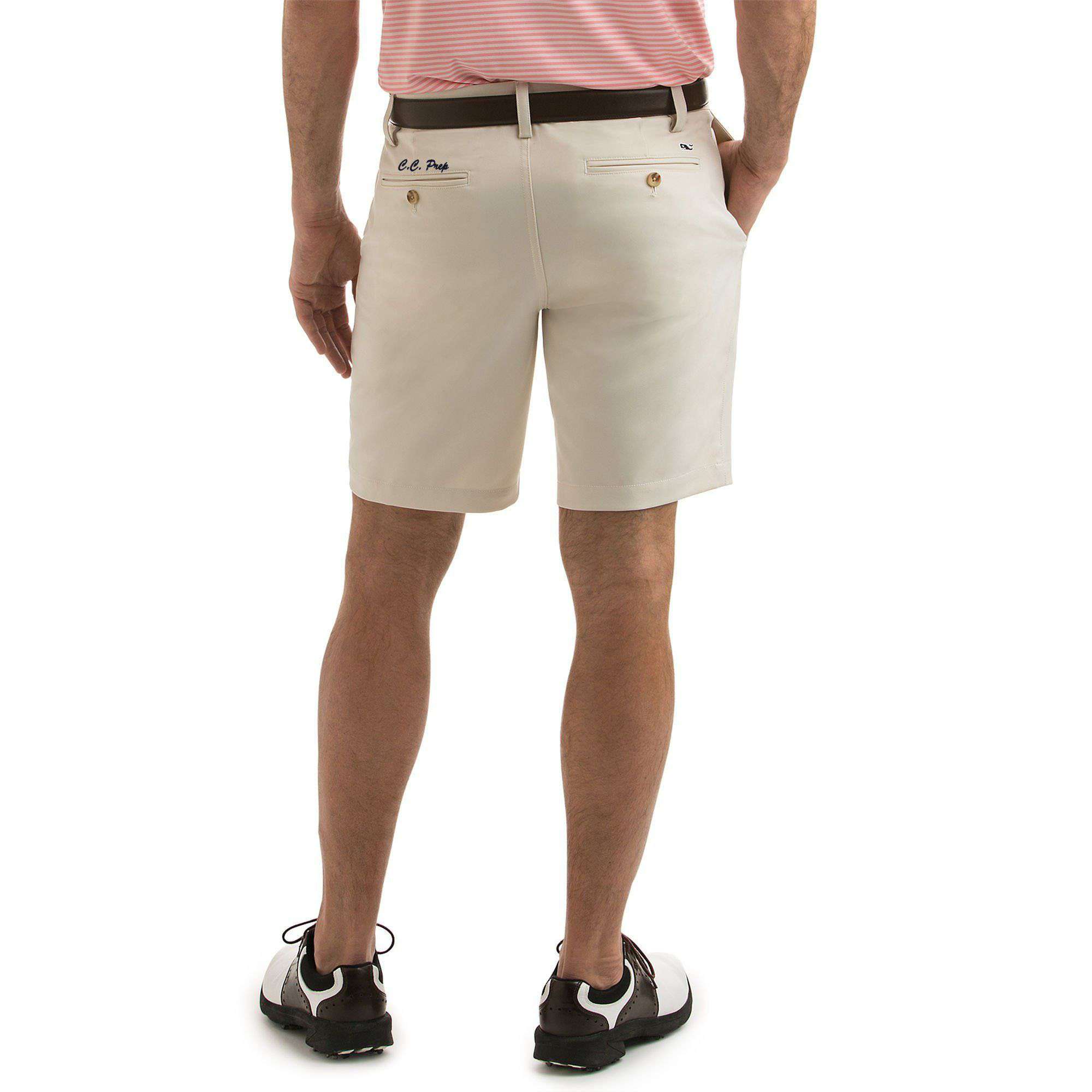 Vineyard Vines Custom Inch Links Shorts in Stone – Country Club Prep