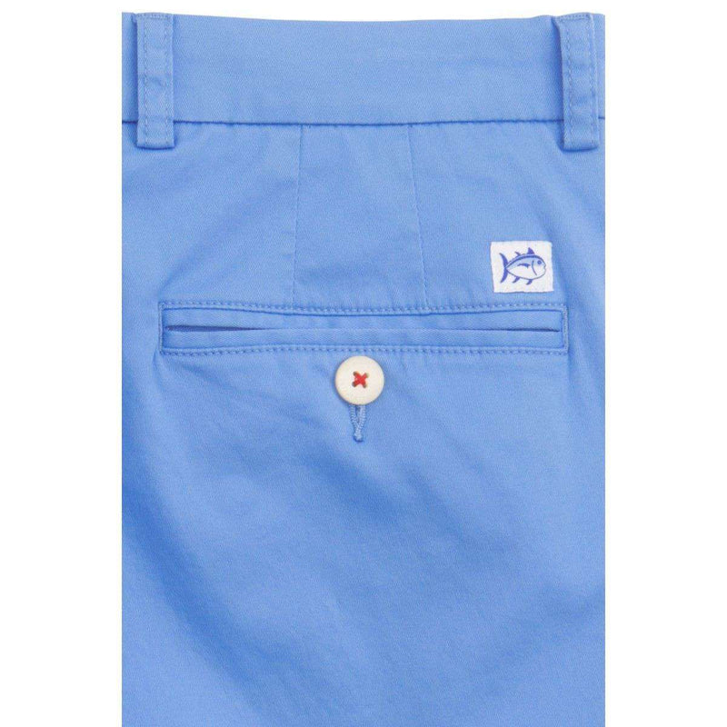 Summer Weight 7" Channel Marker Short in Ocean Channel by Southern Tide - Country Club Prep